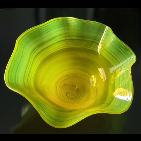 Huge Blenko 17" Handmade Yellow & Blue Art Glass Bowl - Picture 9 of 13